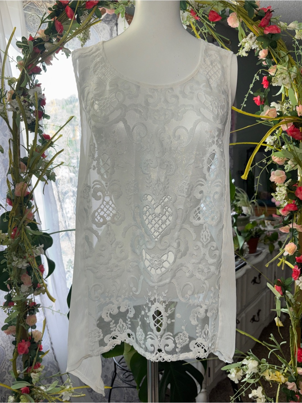 Lauren Michelle White Sheer Lace Tunic Sleeveless Top Women’s Size Large